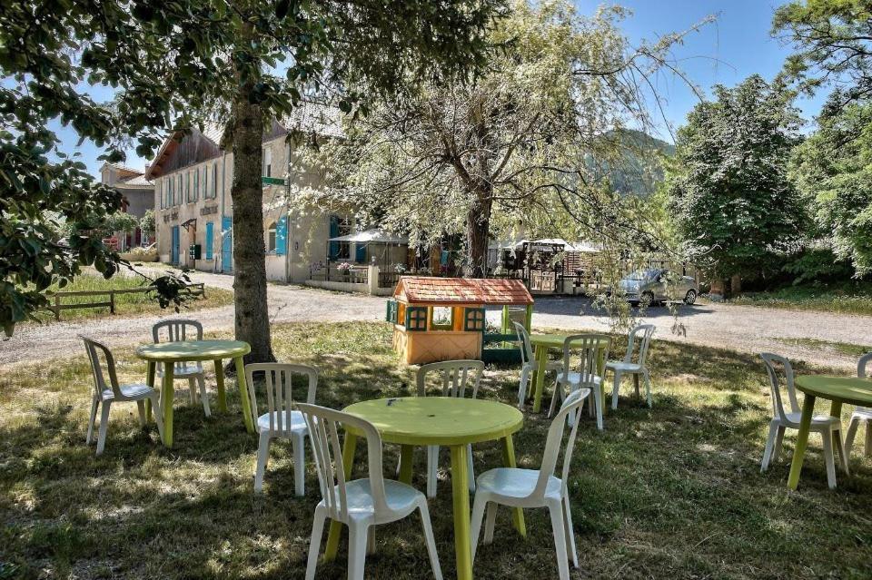 Auberge Du Marronnier Barrême Eksteriør billede